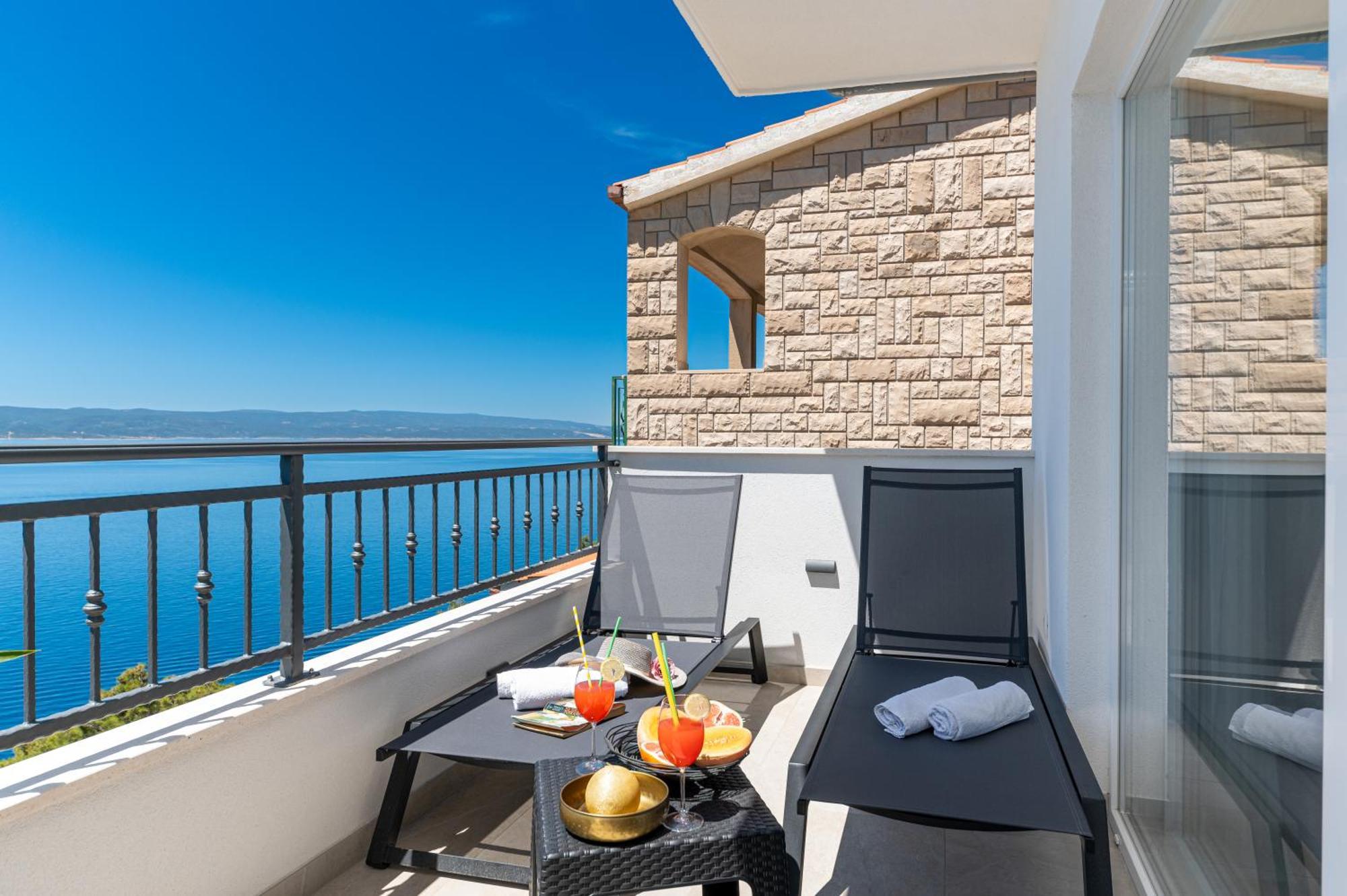 Seaview Apartments Nives Brela Habitación foto